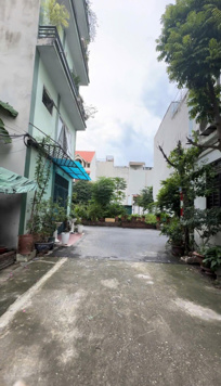 Chính Chủ bán đất phân lô Thạch Bàn, ngõ ôtô tránh chạy vòng quanh 65,6m2