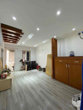 Bán nhà riêng 29/32 m-3 tầng-ngõ nông-20m ô tô-4,8 tỷ-sẵn sổ