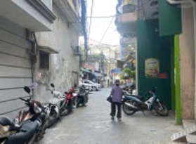 Chào mọi người. mình đang muốn bán căn nhà tại đống đa để lo việc