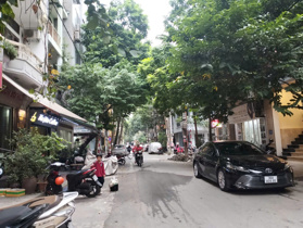 Bán Nhà Phân Lô, Ô tô tránh có vỉa hè Hoàng Quốc Việt, Cầu Giấy 45m2. Giá: 12,8 tỷ