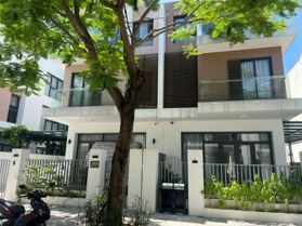 Cần bán căn biệt thự An Vượng. Mới hoàn thiện. DT 180m2 hướng Tây Bắc. LH 0983 983 448