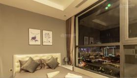 Chính chủ cần bán gấp giá cắt lỗ căn hộ 2PN2VS diện tích 63m2 tại Vinhomes Green Bay. Giá 3,9 tỷ