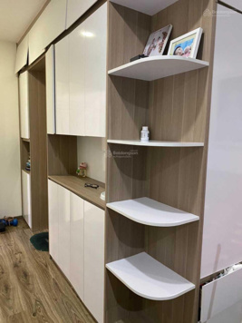 Bán CH: Vinaconex 2 tòa C DT 99m2 3PN2WC BC: Đông Nam, tầng trung căn góc view ngôi sao 5,9tỷ có TL
