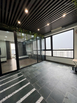 Tôi chính chủ cần bán căn góc 3PN 100 m2 tòa Tây Hà Tower, đủ nội thất, sổ là 5 tỷ. LH 0977 632 716