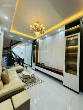 Hàng hiếm nhà 4 tầng Trương Định, Hoàng Mai, Hà Nội - vị trí đẹp - ngõ 3 gác đỗ