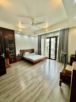 Bán liền kề Green Park 319 Vĩnh Hưng, 76m2, 6T thang máy, MT 5m, đường 10m có vỉa hè, 18.2 tỷ