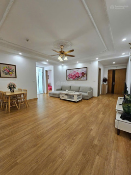 Chính chủ cần tiền bán gấp căn hộ 87m2, KĐTM Dịch Vọng Cầu Giấy. LH 0913 808 200