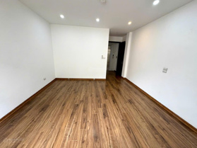 Cực hiếm, bán gấp nhà Phố Đội Cấn 35m2 5 tầng, ô tô, lô góc, kinh doanh, gần phố có 8. X tỷ