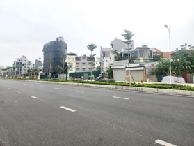 Chính chủ bán đất mặt phố Hồng Tiến, vỉa hè 6m, đường 40 m, DT 107m2, MT 6m, vị trí đắc địa