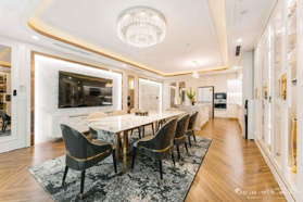 BÁN NHÀ PHÂN LÔ HOÀNG QUỐC VIỆT, QUẬN CẦU GIẤY - DIỆN TÍCH 70m - MẶT TIỀN 5.5m - 9 TẦNG.