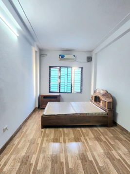 5.25 tỷ, La Khê Hà Đông Hà Nội. Ô tô 5 tạ đỗ cửa ngõ thông thoáng lô góc đẹp - ở luôn