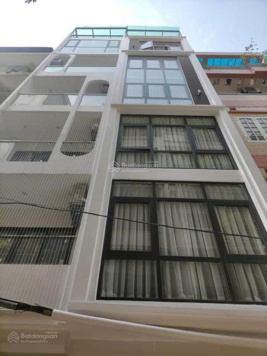 Bán phân lô Vũ Phạm Hàm, Cầu Giấy, 65m2, 5 tầng, Gara ô tô 7 chỗ, thang máy, ở sướng hoặc làm VP