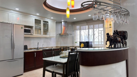 Tôi cần bán nhanh căn hộ tòa Trung Yên 1. DT 120m2 3 ngủ 2wc full nội thất. Giá 6,5 tỷ