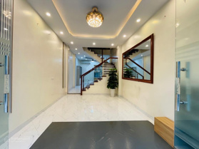 Nhà trung tâm Cầu Giấy, 5 tầng, ôtô đỗ cửa