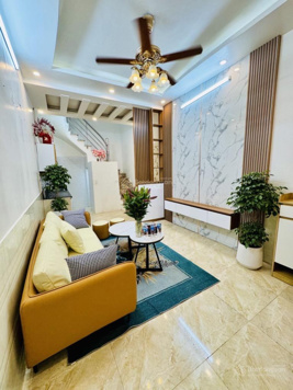 Bán nhà Tân Mai, 32m2, 3,98tỷ, tin chuẩn, kèm video