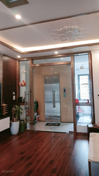Nhà đẹp phường Mai Động, gara ô tô, thang máy, DT 60,5m2 x 6T x 5m