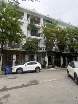 Bán nhà liền kề hàng hot tại KĐT Đại Kim, giá tốt nhất chỉ 18,5 tỷ vnd