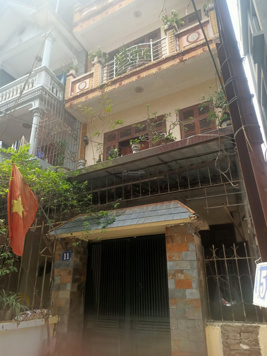 10.5 tỷ - 82m2 xây 4 tầng - Ô tô 7 chỗ vào nhà - Lô góc kinh doanh - giá bán gấp