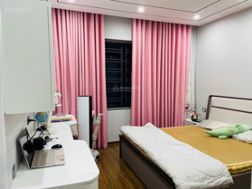 Bán chcc Trung Yên Plaza diện tích 191m2 thiết kế 4Pn - 3Wc căn góc cực thoáng.