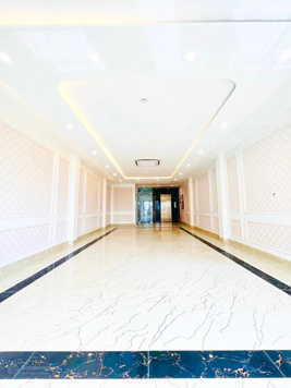 MẶT PHỐ NGUYỄN HOÀNG -CẦU GIẤY -68M -8TẦNG.THANG MÁY-VỈA HÈ.KINH DOANH BẤT CHẤP.2 THOÁNG TRƯỚC SAU.