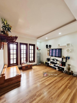 Bán gấp nhà phố Lạc Long Quân, Cầu Giấy gara ô tô vừa ở vừa cho thuê 80m2 8T thang máy nhỉnh 15tỷ