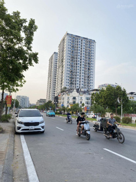Bán căn nhà 6 tầng mặt phố Hồng Tiến - 50m - 26.6 tỷ - 2 mặt thoáng - kinh doanh - Long Biên