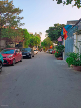 10,5 Tỷ. Chia Lô - Xây CCMN. Mảnh đất 140M2. Mặt tiền 14M. 2 Mặt tiền. Đường 2,8M. Đức Diễn - BTL.