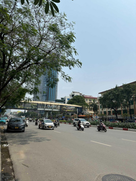 Bán rẻ Tòa nhà khách sạn 9 tầng KĐT Trung Hòa - Nhân Chính, ngõ 41 Trần Duy Hưng, cho thuê 2 tỷ/năm