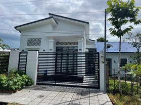 Bán nhà biệt thự đường Số 9 khu Long Thịnh DT 9x20m - giá 5.7 tỷ