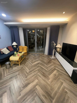 Bán căn hộ 2 phòng ngủ 112m tháp A nội thất xịn giá tốt tại chung cư Sky City 88 Láng Hạ