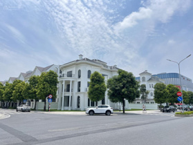 Bán căn đơn lập góc vườn hoa đẹp nhất đảO Ngọc Trai Vinhomes Ocean Park