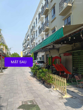 Chủ nhà giảm 1,5 tỷ bán La Casta Văn Phú 2 mặt đường to 80 m2