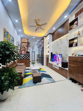 Bán nhà Thái Thịnh - Đống Đa DT 55m*4 tầng MT 4m