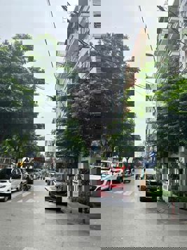 BÁN NHÀ VĂN CAO - QUÂN NGỰA- BA ĐÌNH - PHÂN LÔ - OTO TRÁNH -72 m2 x 6 TẦNG THANG MÁY - 200m RA HỒ TÂY 💥