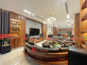Bán BT đơn lập Vinhomes The Harmony, giá cực chất 115 tỷ - 390.2m2 tặng full nội thất đồng gia