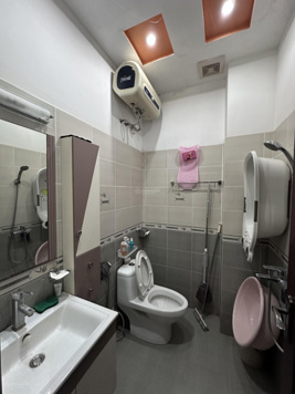 Chủ nhà gửi bán căn nhà phố Pháo Đài Láng, Đống Đa. Dt 43m2 MT 4m 5 tầng cách đường ô tô vào 10m