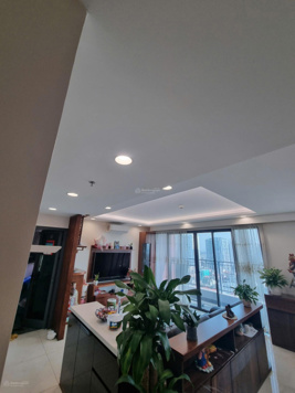 Chính chủ bán căn hộ cao cấp 3 ngủ 125m2 đẹp nhất chung cư One 18 phố Ngọc Lâm giá 6.9tỷ 0916 393 862