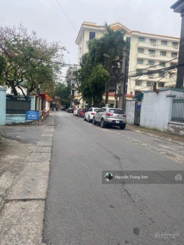 Đội Cấn - Phân lô quân đội - lô góc - ngõ thông - ô tô đỗ cửa - 30m ra ô tô tránh