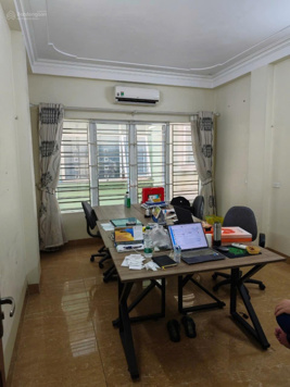 Chính chủ bán nhà riêng Thanh Xuân ở ngay ngõ thoáng 35m 5 tầng 5.6 tỷ sổ vuông ô tô gần 0963 625 139