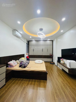 Gấp, gấp! Nhà 5 tầng DT 32m2 đường ô tô thông tại Phúc Lợi 4,85 tỷ chủ tặng nội thất