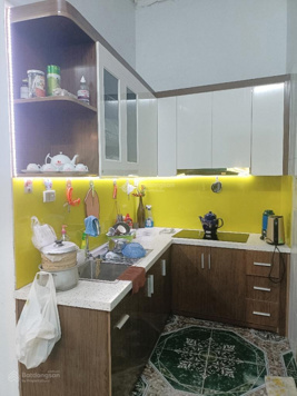 Bán nhà phố lò đúc ô tô đỗ cửa 30m ra mặt phố. Nhà dân xây 64m 12.5 tỷ