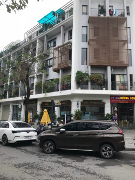 Bán shophouse The Manor Nguyễn Xiển, lô góc 2 mặt tiền, đường 30m, KD tuyệt đỉnh, 120/401m2, 52.5tỷ