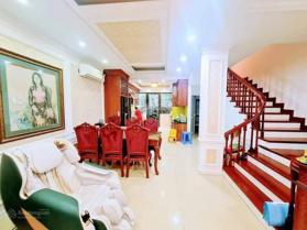 Bán nhà Bằng Liệt, Linh Đàm nhà mới cứng, vài bước ra ô tô đỗ, diện tích 38m giá 5,1 tỷ