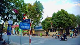 Cần bán nhà mặt phố Hàm Long, Hoàn Kiếm. DT 55m2 x 5T, MT 5m. Vị trí nhà đẹp nhất phố - KD sầm uất