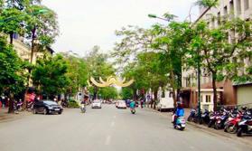 Cần bán nhà phố Lý Thường Kiệt, Hoàn Kiếm. DT 98m2 x 7T, MT 6m. Đường ô tô tránh nhau, cách MP 50m