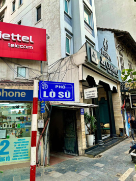 Cần bán khách sạn mặt phố Lò Sũ, Hoàn Kiếm. DT 200m2 x 9T, 1 hầm. Vị trí đẹp, gần sát hồ Hoàn Kiếm