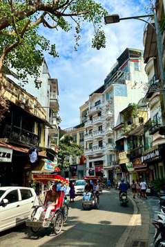 Cần bán khách sạn mặt phố Mã Mây, Hoàn Kiếm, DT sổ đỏ 240m2 x 9T, MT 10m, vị trí đẹp, KD Sầm Uất