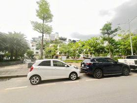 Bán biệt thự vườn Tây Hồ Tây 50 tỷ 120m2 mặt tiền 8m xây mới 6 tầng thang máy view vườn hoa 3000m2