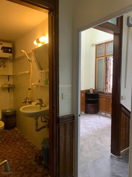 Nhà 4T cũ ngõ 38 Phương Mai vỉa hè oto tránh cách mặt hồ có 1 nhà DT 87,8m MT 5,76m giá 27,5 tỷ