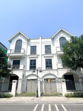 Cần bán nhanh song lập gần hồ phân khu San Hô - Giá chỉ 29 tỷ duy nhất tại Vin OCP Gia Lâm